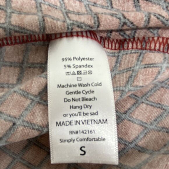 LuLaRoe Irma Dark Red Black Size Small High Low Tunic Length Geometric Pattern - Picture 7 of 9